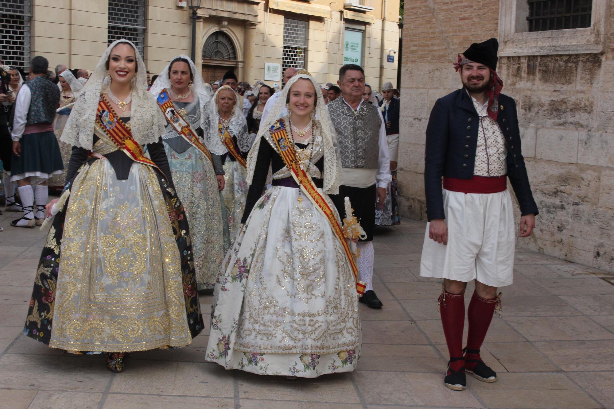 La fuerza de las Fallas en la Procesión de la Virgen (I)