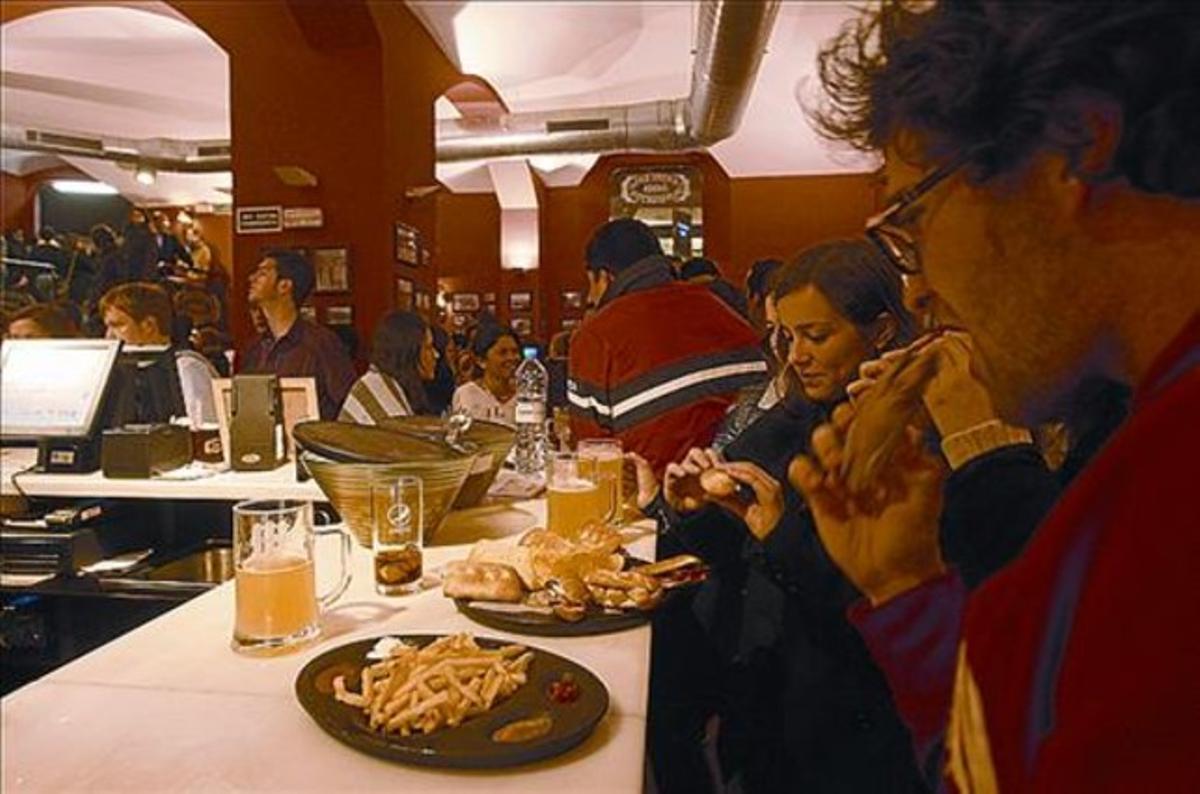 Sopar 8 Restaurant 100 Montaditos de plaça d’Urquinaona.