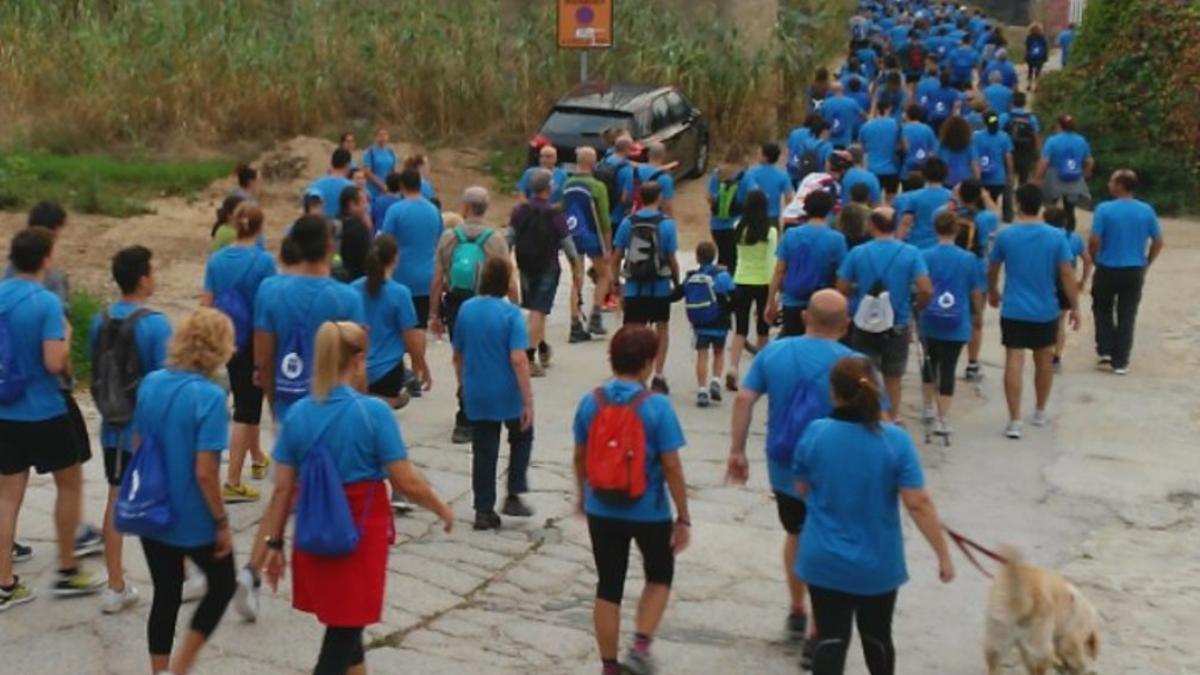 Participantes de la X Edición Mataró Camina por el Alzheimer 2017.