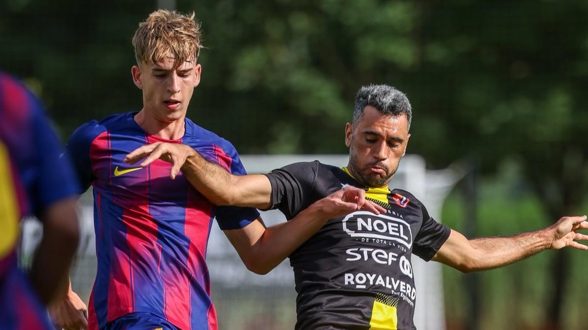 Tommy Marqués fue titular contra el Olot