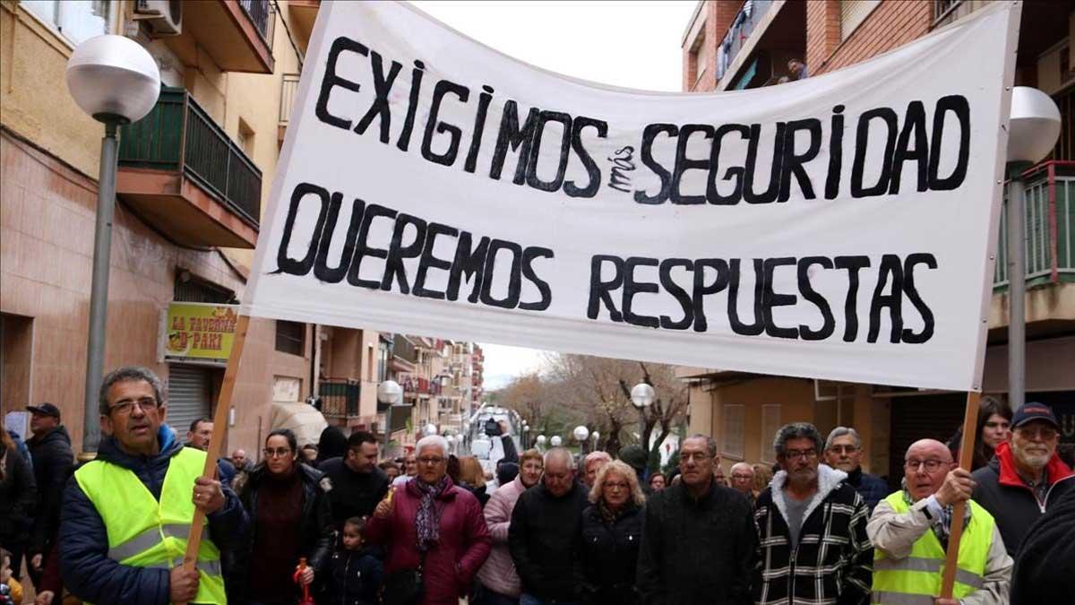 Más de un millar de personas se ha manifestado este domingo por el barrio de Bonavista de Tarragona