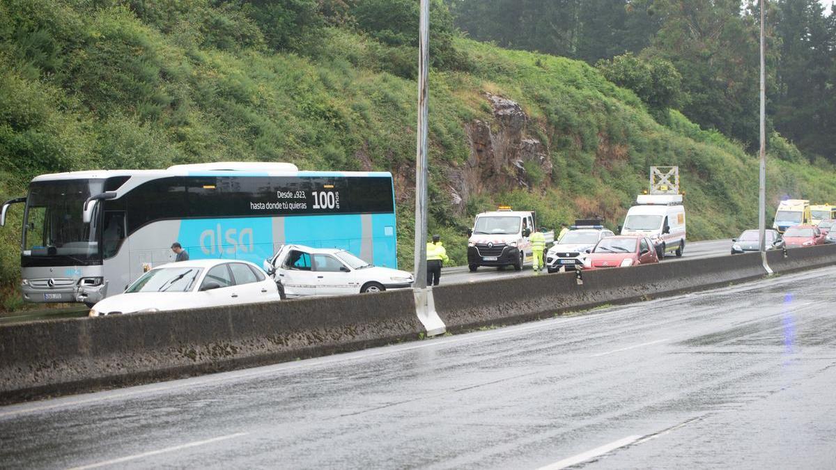 Accidente múltiple registrado en Santiago este martes