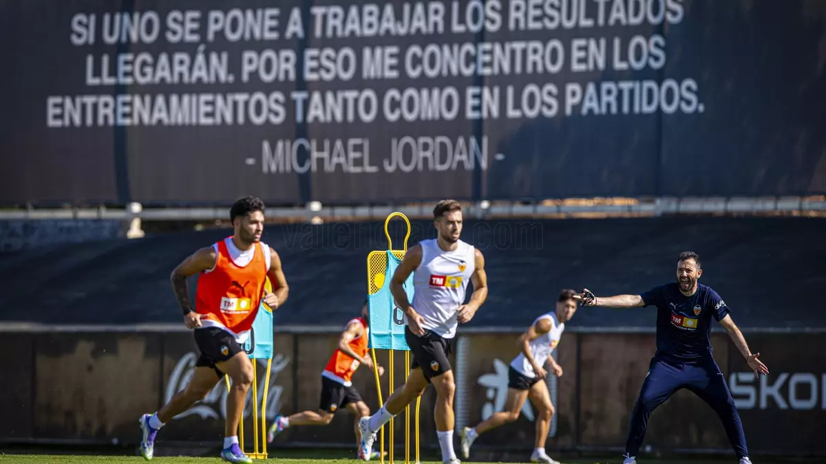 Mercado 'extremo' en Mestalla