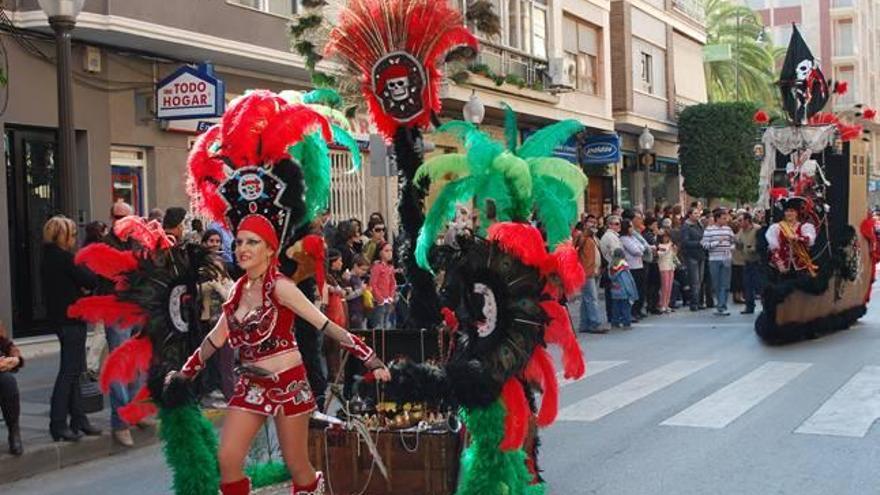 Chiclana on X: El photocall Burbuja de Carnaval, previsto en la Plaza de  Andalucía, se suspende por lluvia. El Pregón y las actuaciones previstas en  la Carpa SÍ continúan adelante.  /