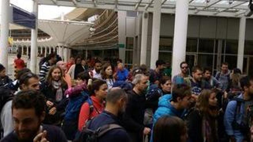 Los trece valencianos retenidos en Kenia zarpan a Casablanca para regresar a España