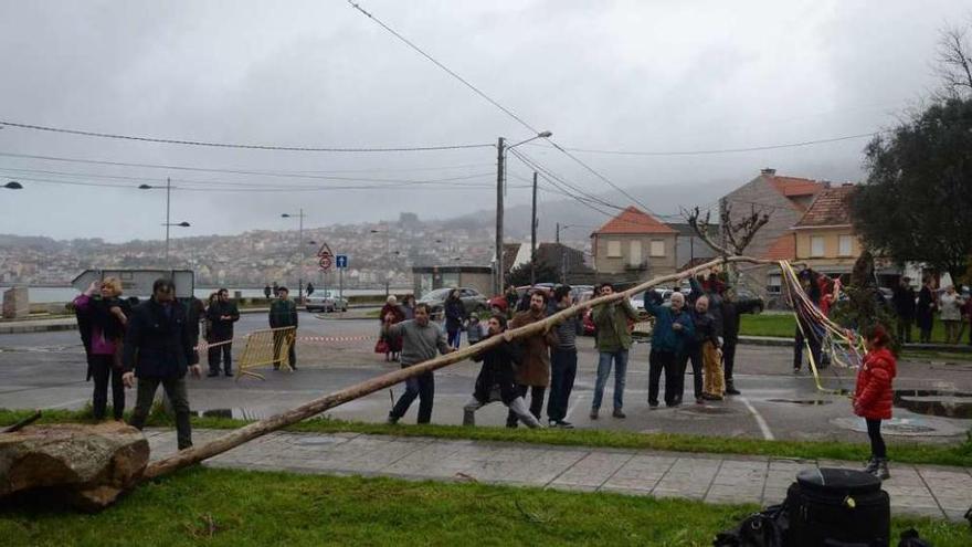 La tradición de la Posta do Pau en el parque de Samertolaméu. // Gonzalo Núñez