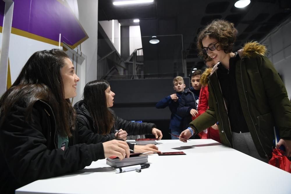 La iniciativa de LA OPINIÓN y la Fundación Real Club Deportivo fomenta valores deportivistas entre escolares con visitas guiadas, charlas sobre la historia del club y encuentros con jugadores.