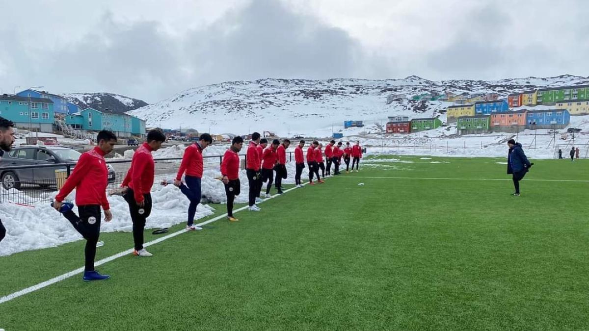 Groenlandia, la selección que entrena entre montañas de nieve