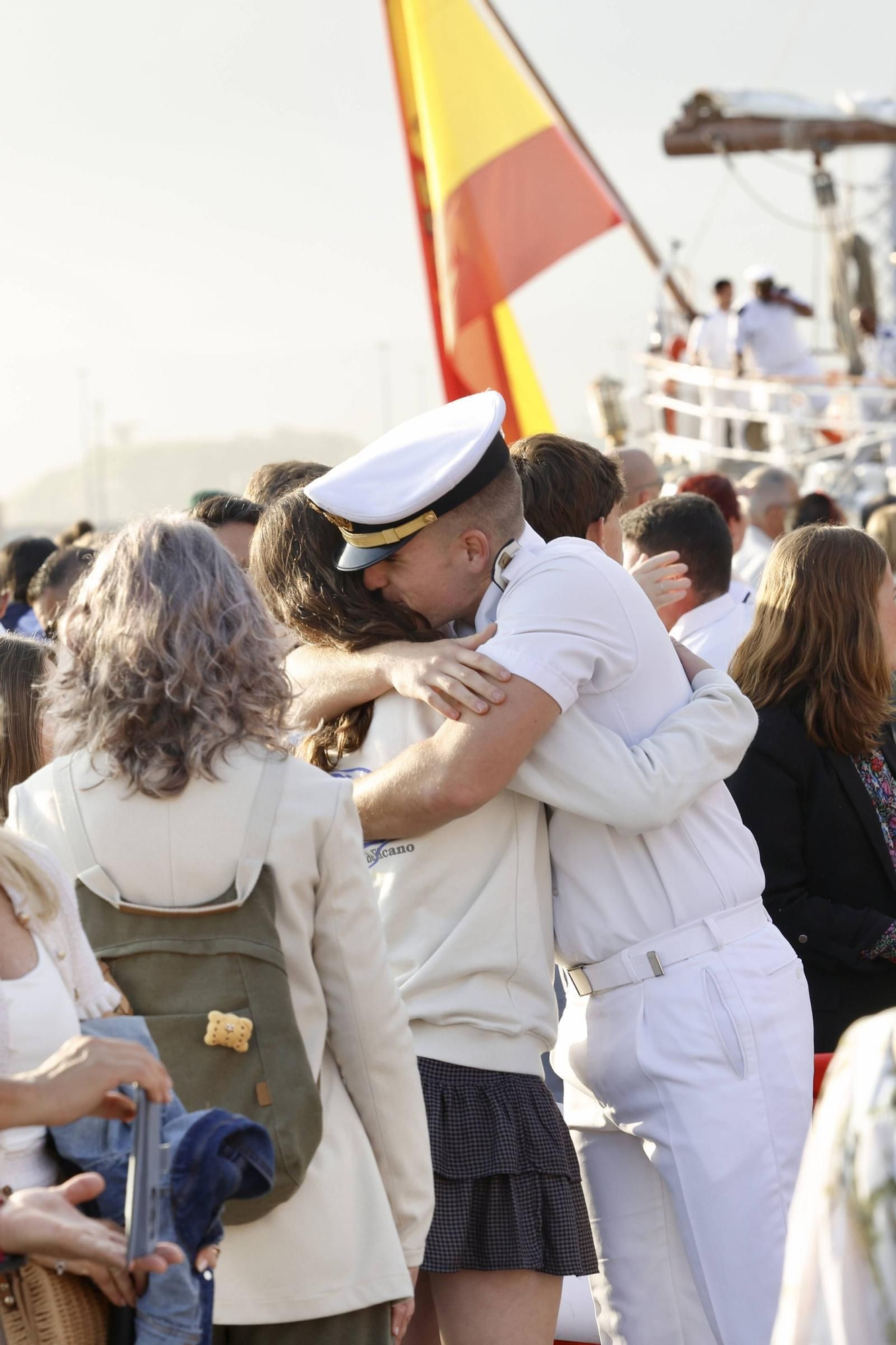 EN IMÁGENES: Así fue la llegada de la Princesa Leonor a Gijón en "Elcano"