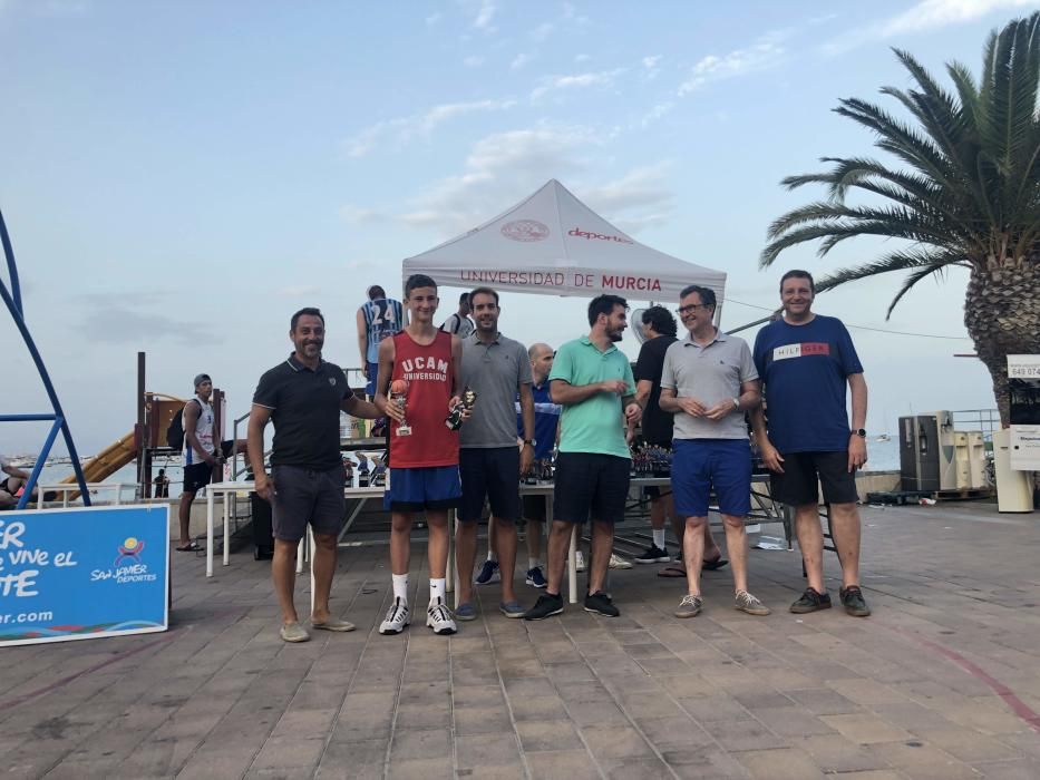 Entrega de premios del campeonato 3x3 La Ribera