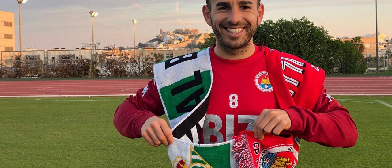 Bernal, Futbolista del CD Ibiza: «Jugar contra el Betis, el equipo con el que celebras los goles cada es lo máximo» - Diario de Ibiza