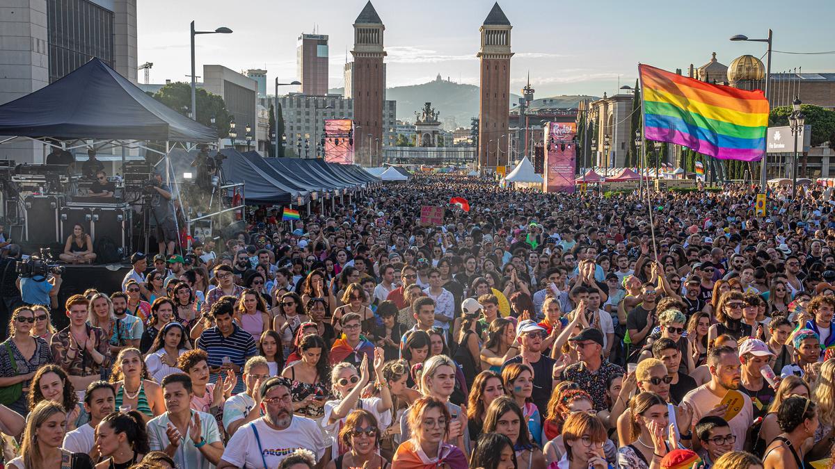 Ambiente en el anterior Pride Barcelona, celebrado en la avenida María Cristina.