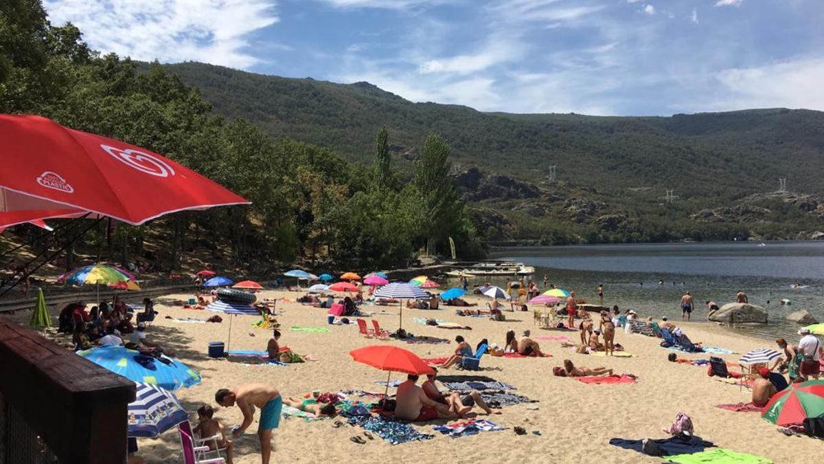 Una de las playas del Lago de Sanabria