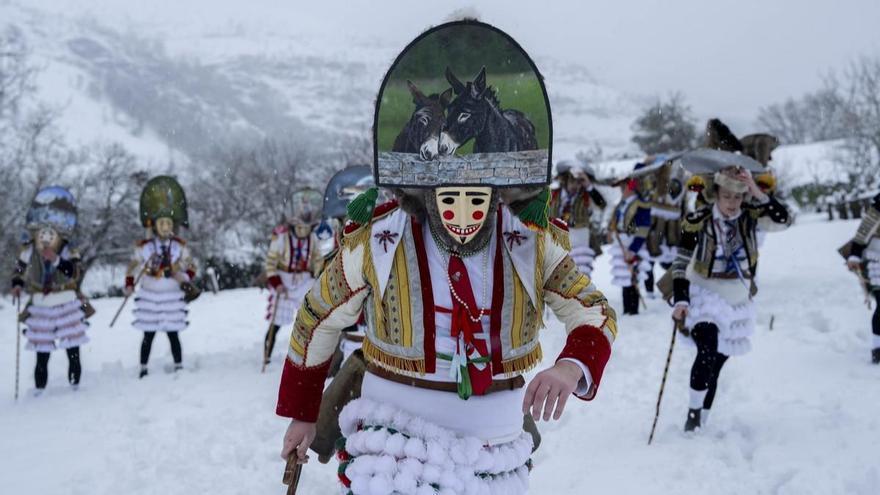La borrasca Marta llega a Galicia para golpearla con más nieve, viento y un mar embravecido