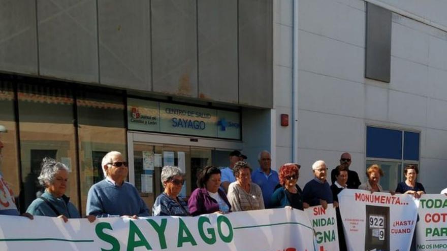 Sayago y Tábara se concentran sin descanso en defensa de la sanidad rural