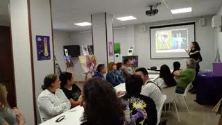 Charlas, exposiciones y rutas culturales en la programación de la Casa de la Dona de Paterna