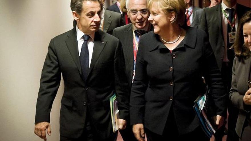 El presidente francés Nicolás Sarkozy y la canciller alemana Ángela Merkel han sido los impulsores del nuevo acuerdo.