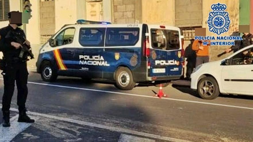 La fuga de un accidente lleva hasta los autores de un robo en Llano del Moro