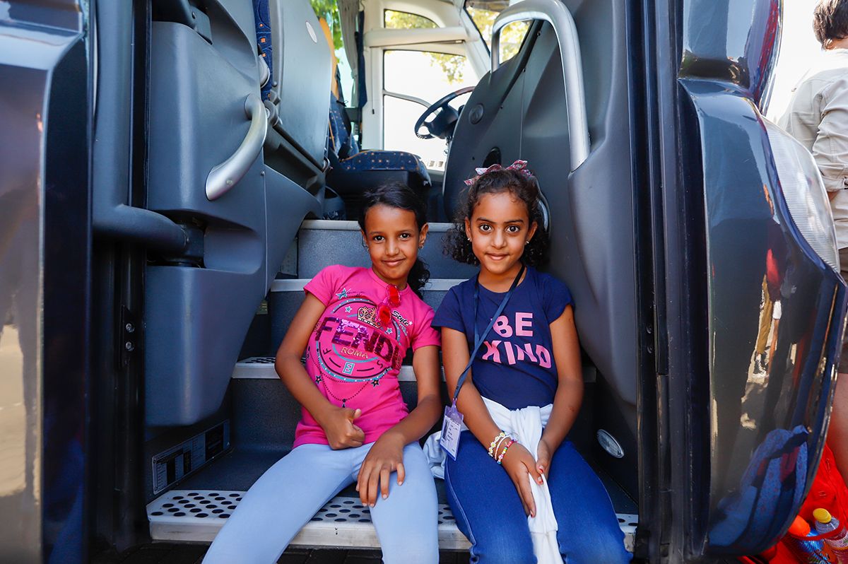 Emoción en la despedida de los niños Saharauis