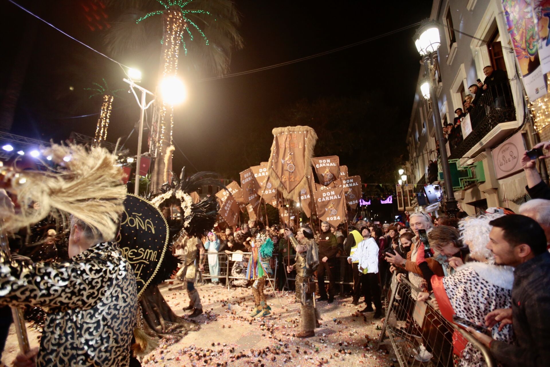 Batalla de Don Carnal y Doña Cuaresma, y pregón del Carnaval de Águilas en fotos