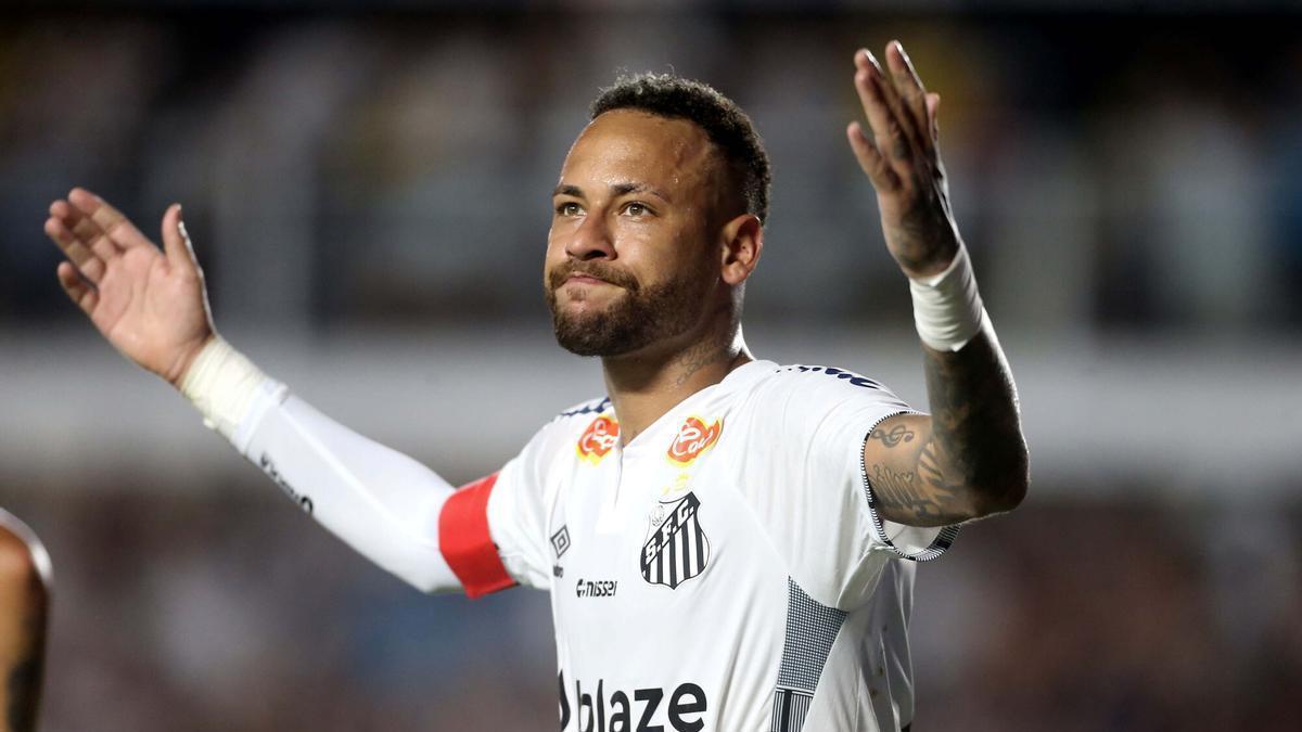 Neymar celebra un gol con el Santos.