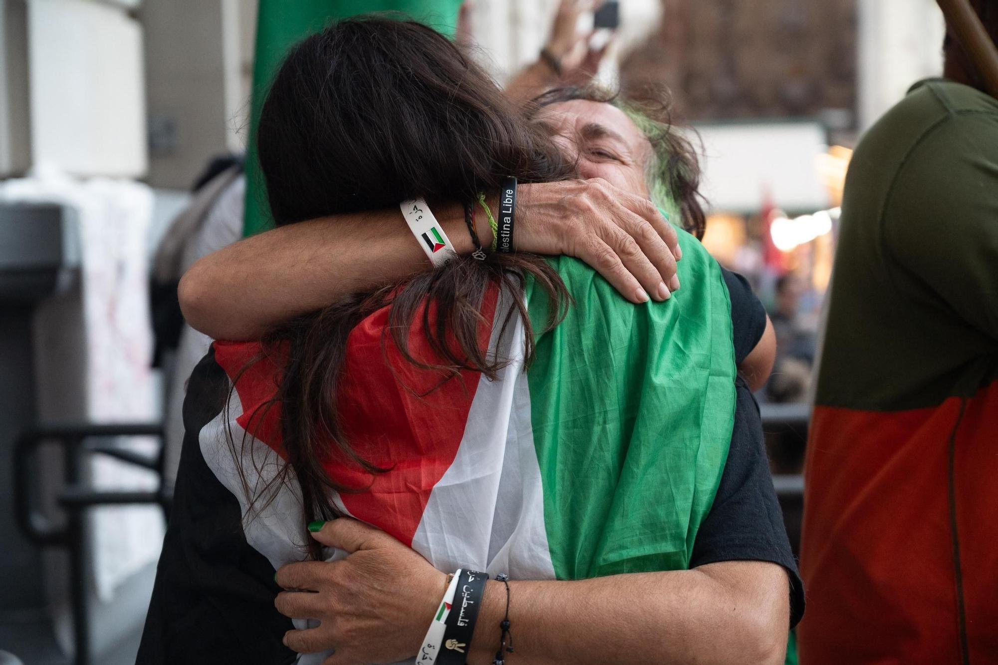 EN IMÁGENES | Nueva cacerolada por Palestina en Zaragoza