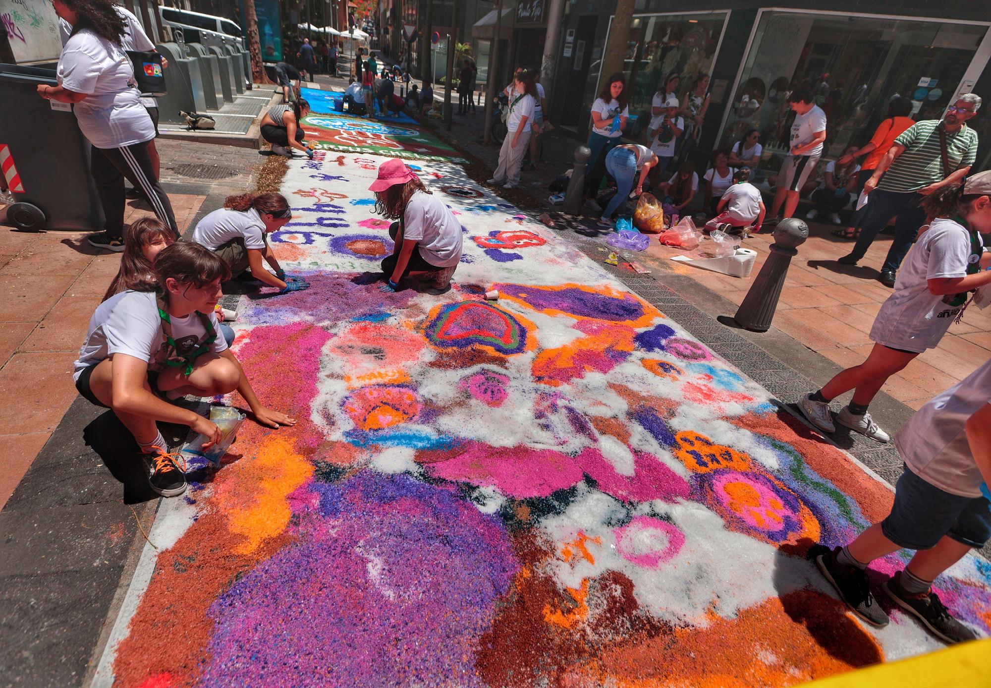 Alfombras del Corpus Christi en Santa Cruz