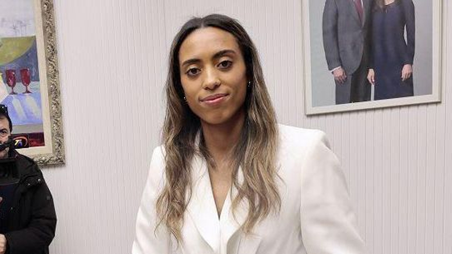 Rosa Sánchez, alcaldesa de Alhama: &quot;Cánovas nos llevó a un callejón sin salida, no podíamos quedarnos quietos&quot;