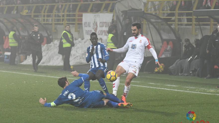 El Lorca FC cae con crueldad y vuelve a morir en la orilla