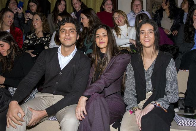 Victoria Federica en el front row de la pasarela de moda flamenca We Love Flamenco que se celebra en Sevilla junto a la influencer María G de Jaime y su marido