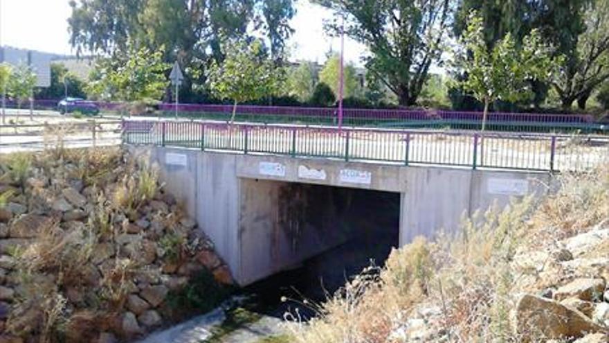 Malos olores en el arroyo niebla