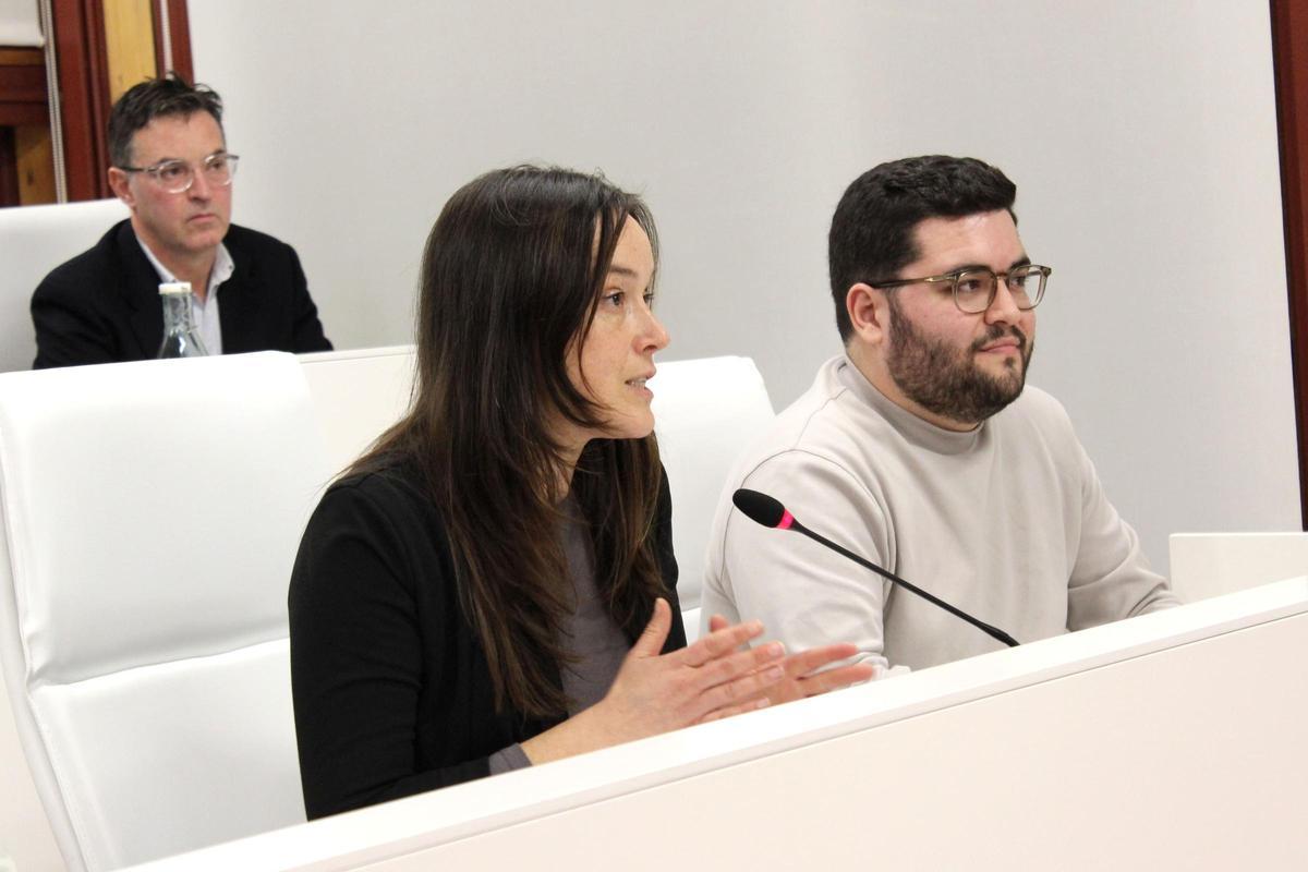 La portavoz adjunta M. Àngels Moreno defiende la municipalización del Servicio de Ayuda a Domicilio en Ontinyent.