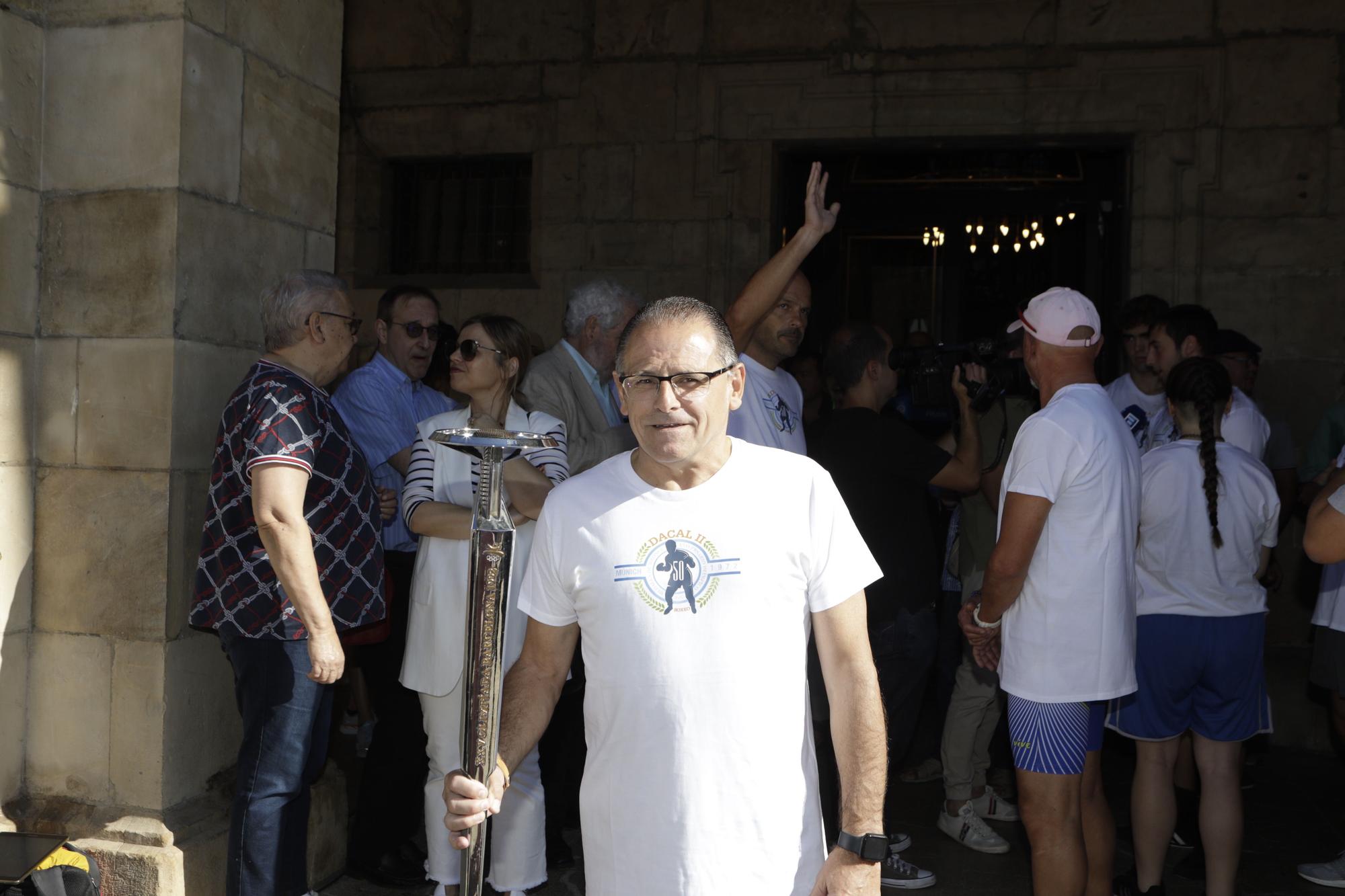 Avilés homenajea a Dacal en el 50º. aniversario de su bronce en Múnich