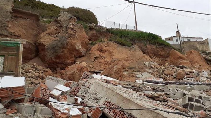 Una casa de la calle Malta se derrumba