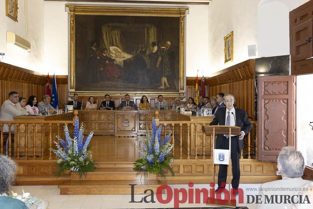 Así se ha vivido el emocionante acto del nombramiento de 'Hijo Predilecto' de Caravaca al doctor Juan Manuel Laborda