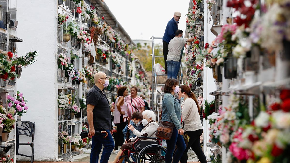 Día de Todos los Santos en los cementerios cordobeses