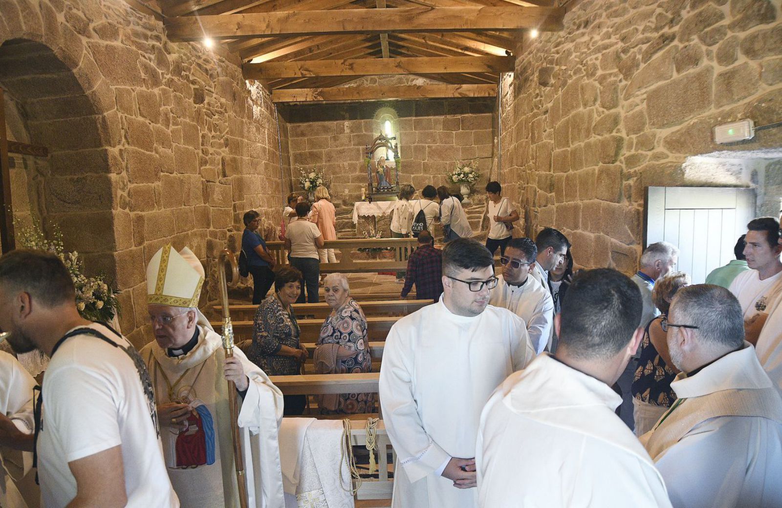 El interior de la capilla de Santa Ana tras la reconstrucción