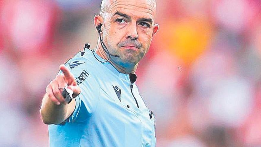 Estos son los ascensos y descensos de árbitros para la próxima temporada