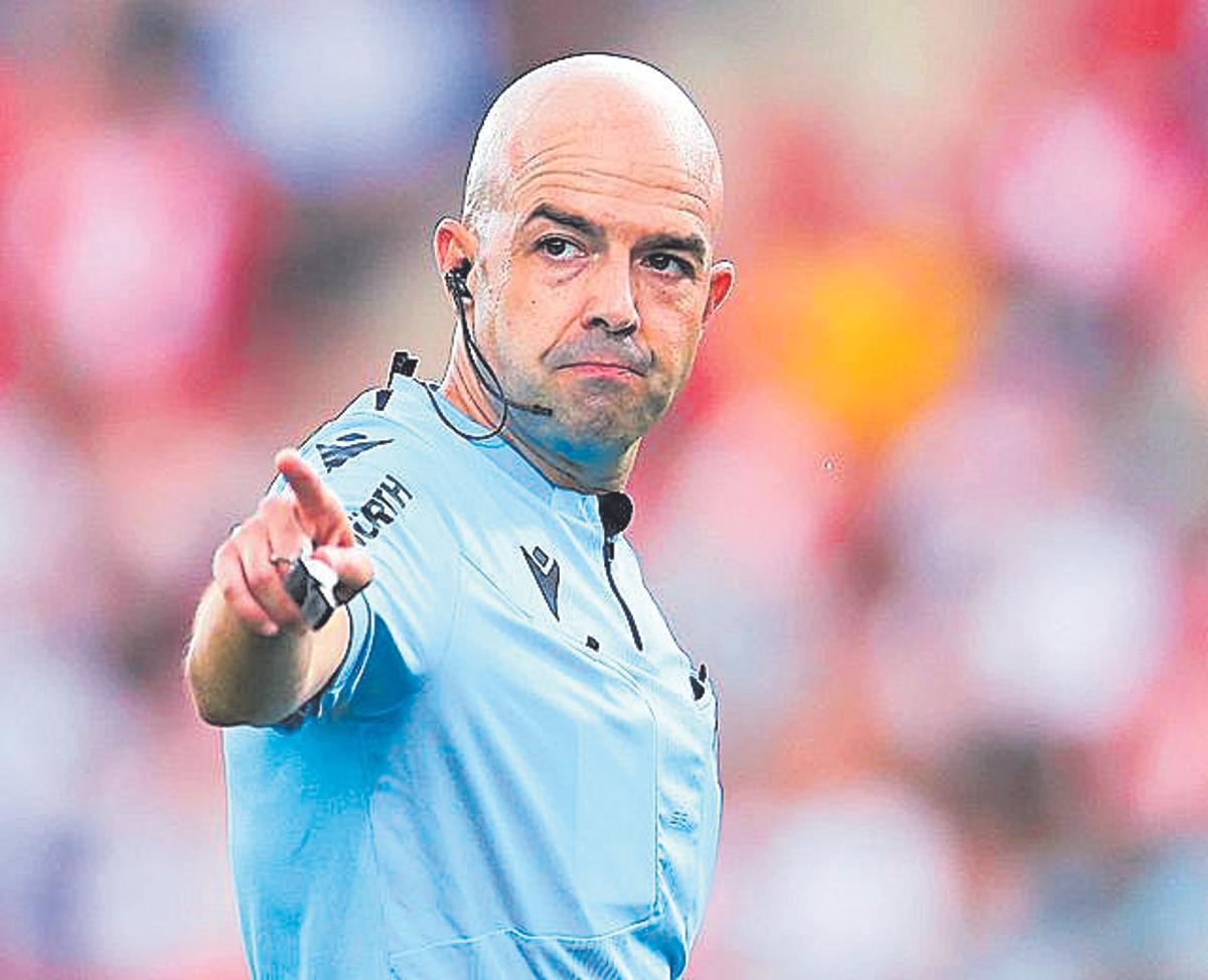 Gonzalez Fuertes arbitrará el Athletic Club - Valencia