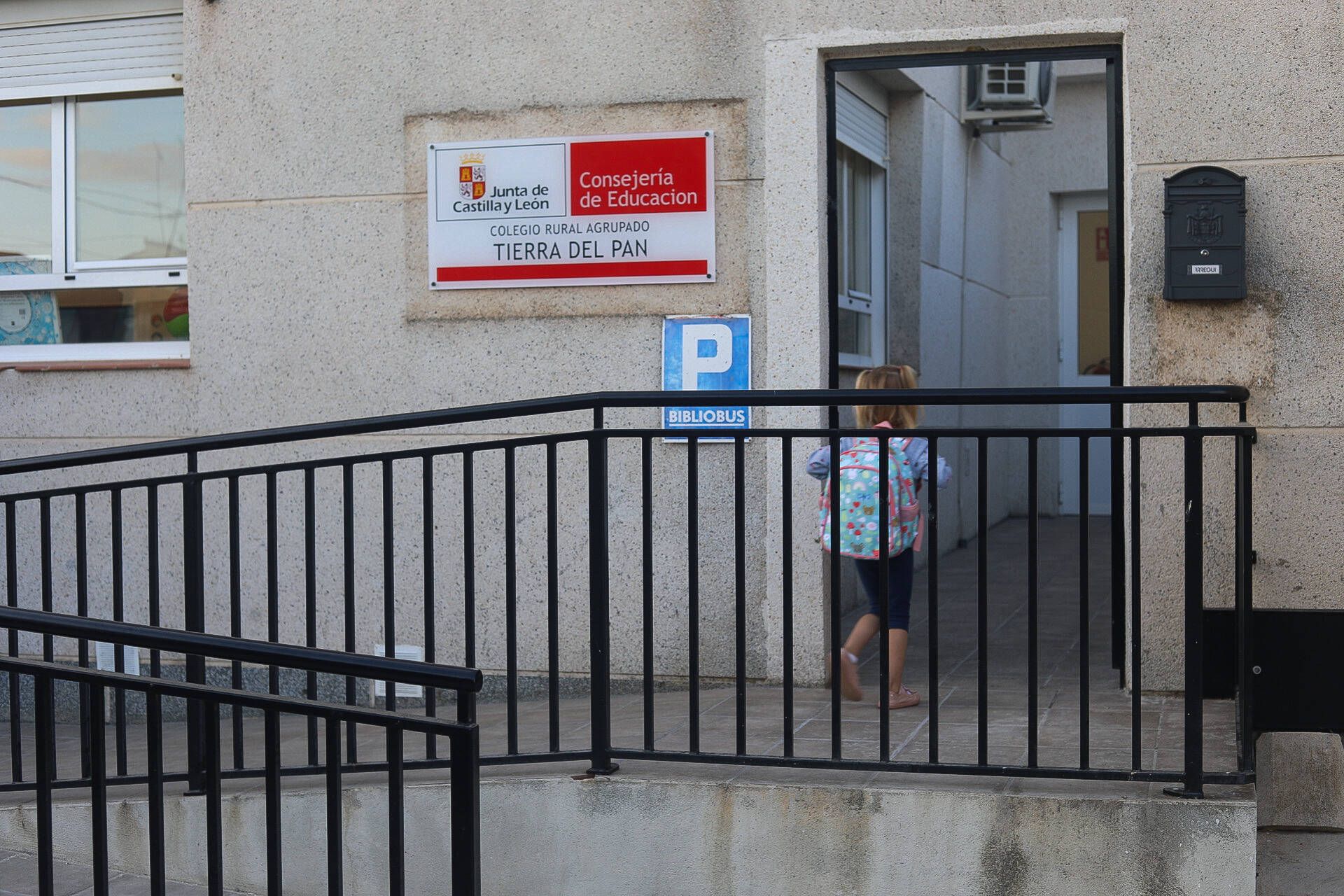 El aula de Cubillos reabre sus puertas tras 17 años