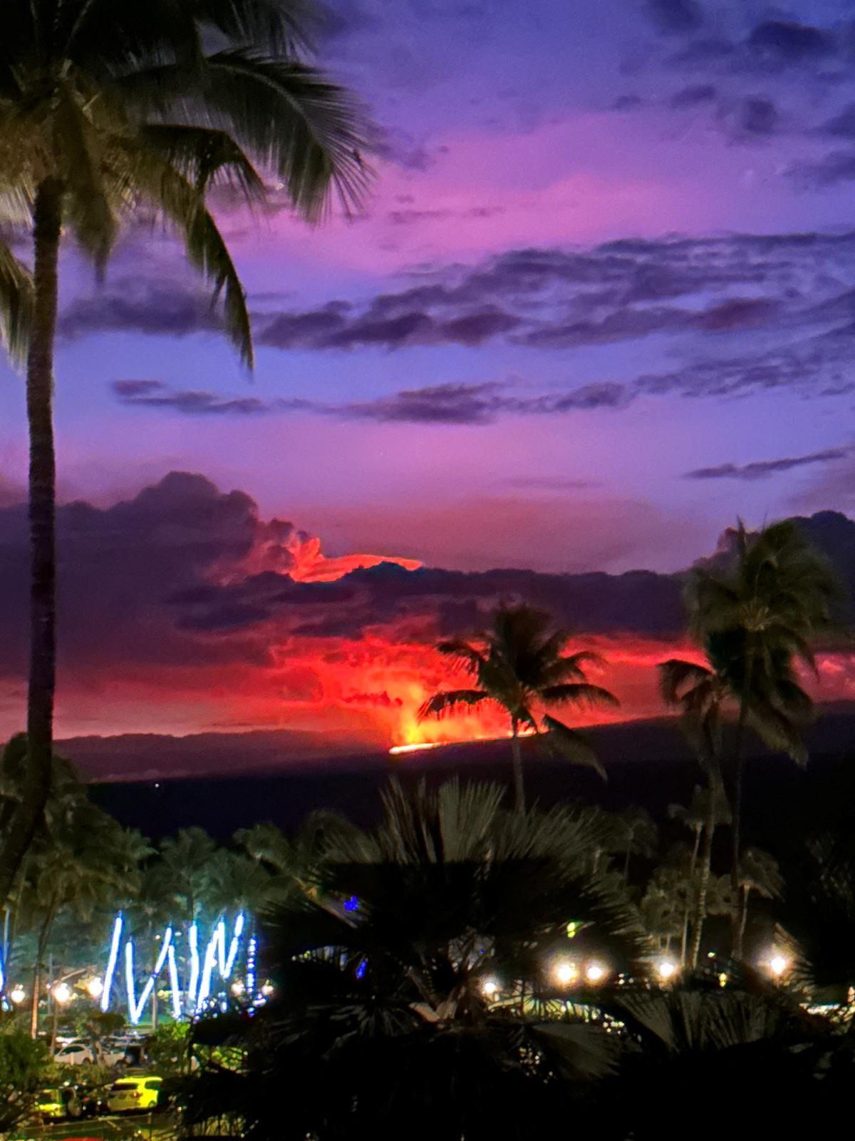 El volcán Mauna Loa (Hawái) entra en erupción por primera vez en 40 años