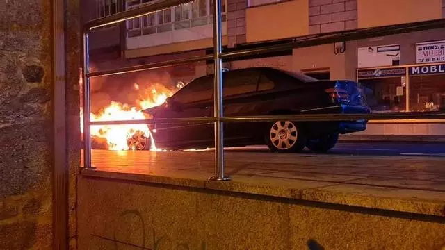 Arde un coche en Porto do Son
