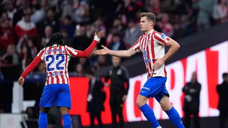 ¡Sørloth demostró su letalidad en el área y empató el encuentro!