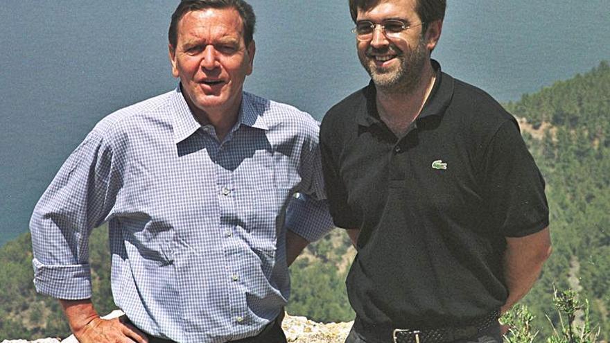 Schröder y Antich en el restaurante Vistamar de Valldemossa, 2000. 