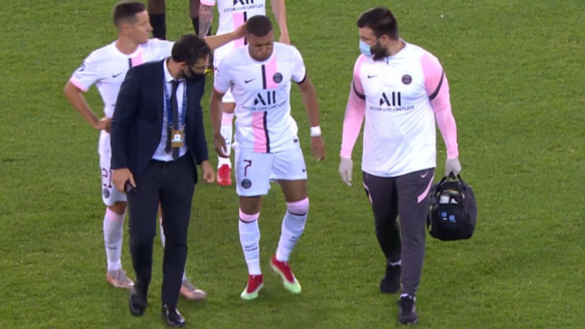 La entrada que lesionó a Mbappé y le obligó a ser sutituido