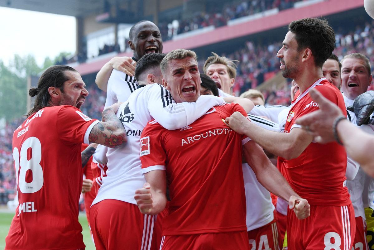 Jugadores del Berlin Union celebran un gol.