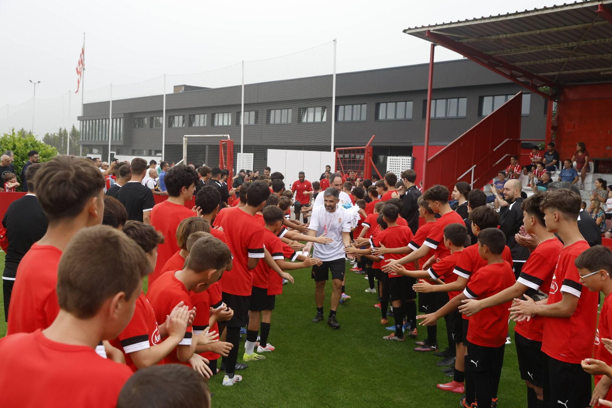 EN IMÁGENES: Primer entrenamiento de Sporting tras el regreso de las vacaciones