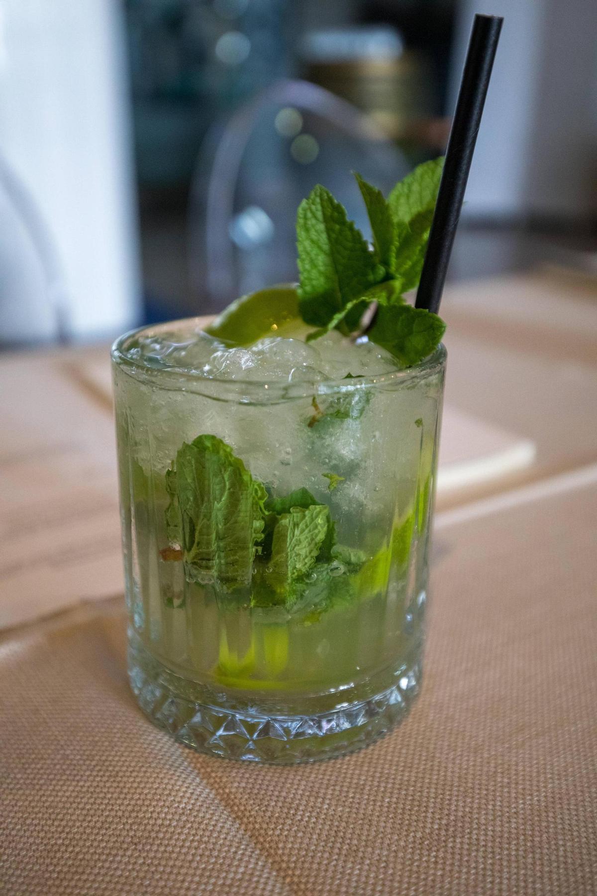 Durante la presentación se han servido unos mojitos de hierbas