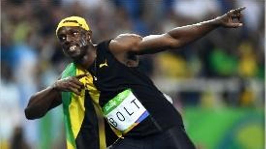 Usain Bolt celebra la victòria als 100 metres llisos al Jocs de Rio.