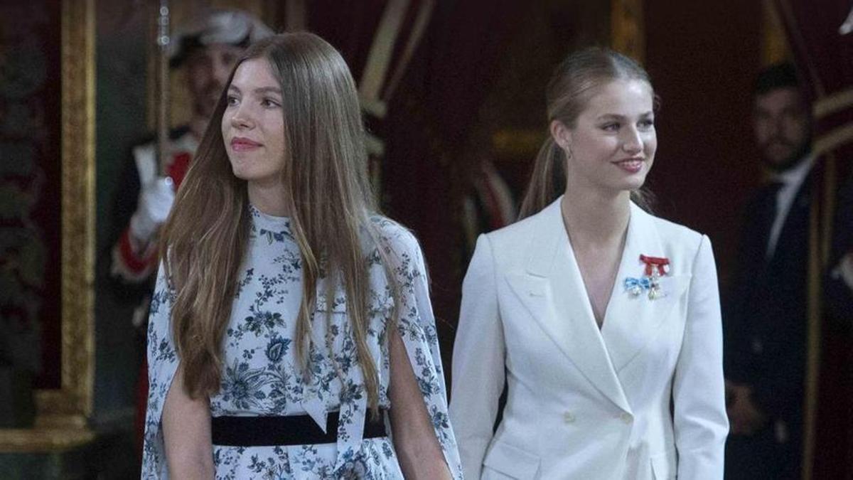 La infanta Sofía y la princesa Leonor.